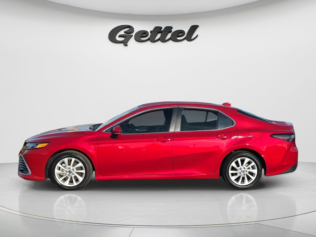 Used 2023 Toyota Camry LE w/ Convenience Package FWD image 8