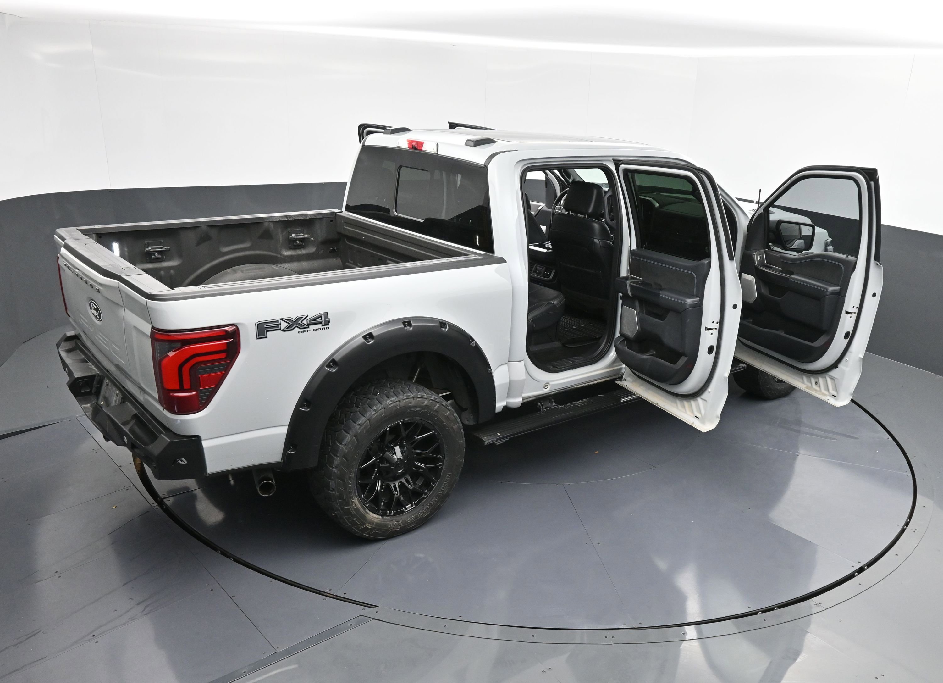 Certified 2024 Ford F150 Platinum w/ Equipment Group 702A High image 46