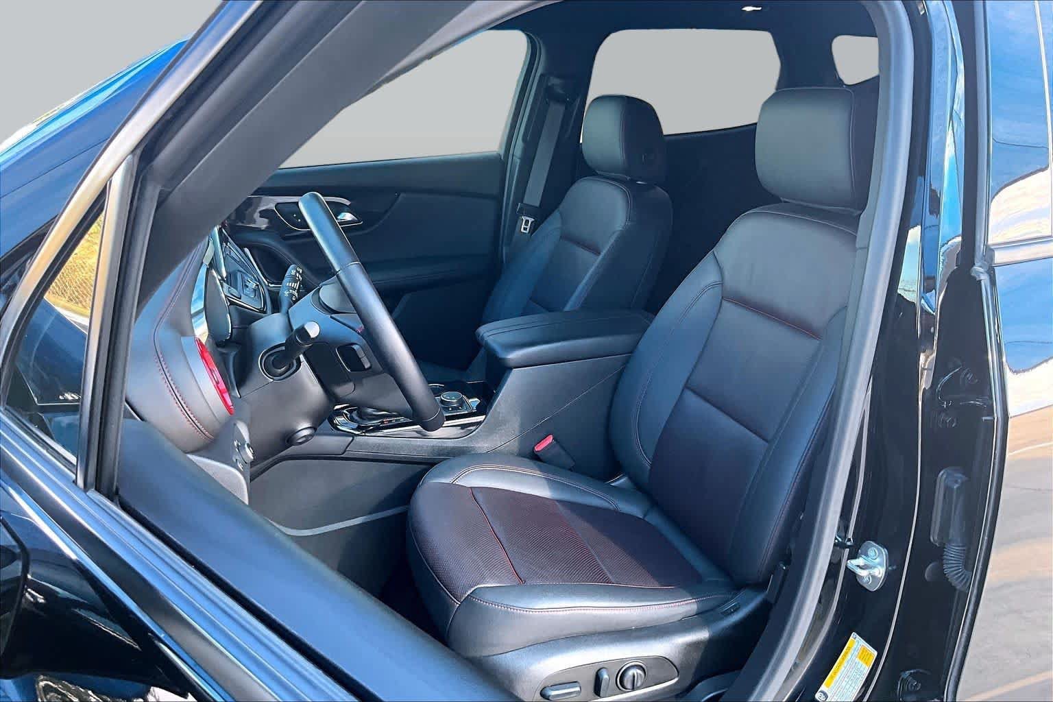 Used 2022 Chevrolet Blazer RS w/ Enhanced Convenience Package FWD image 8