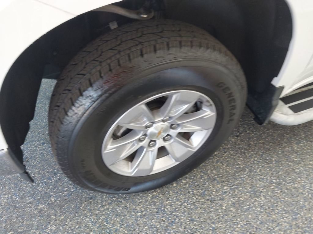 Used 2025 Chevrolet Silverado 1500 W/T RWD image 11