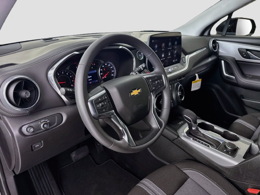 New 2026 Chevrolet Blazer LT w/ Convenience Package FWD image 10
