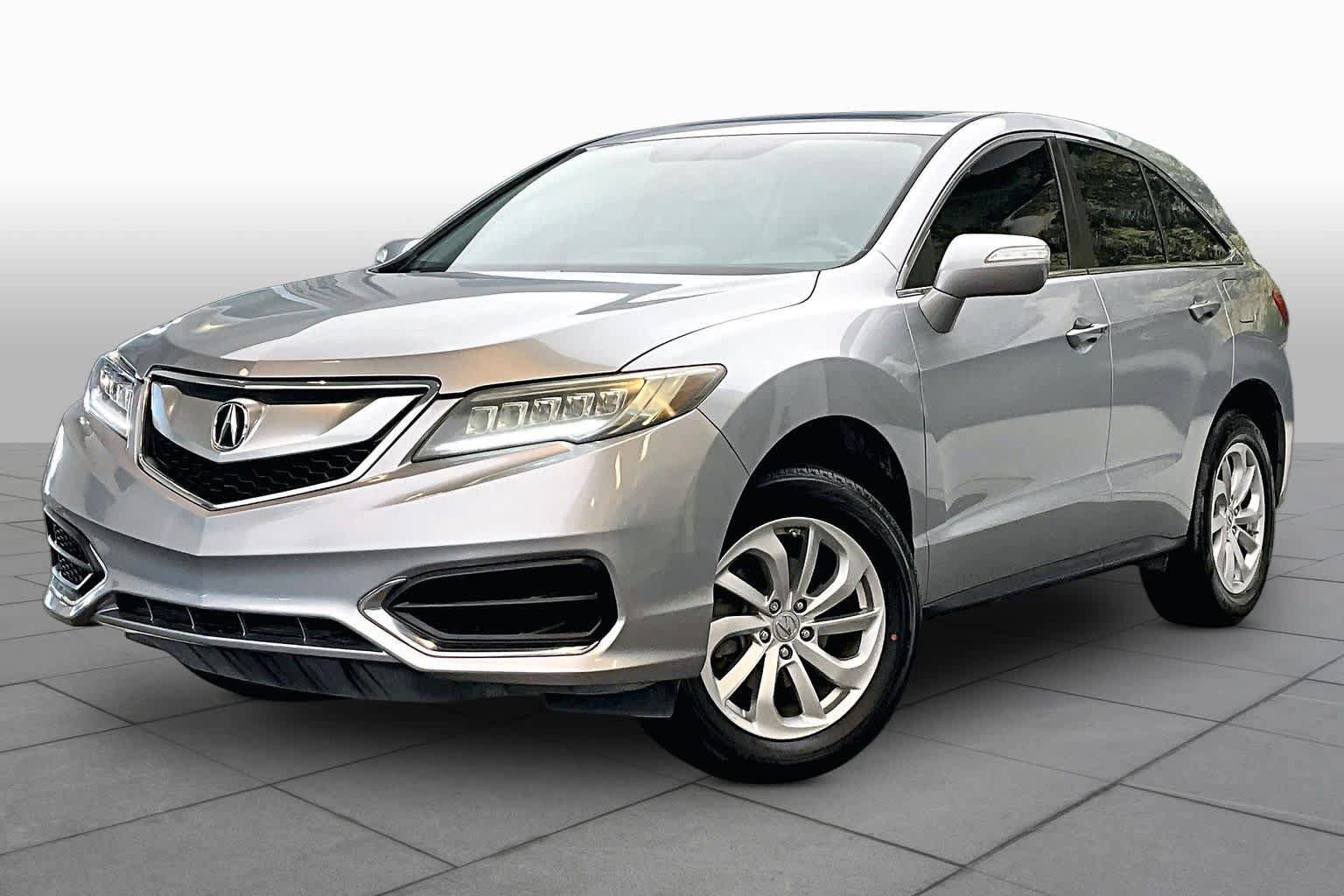 Used 2017 Acura RDX w/ Technology Package FWD image 2