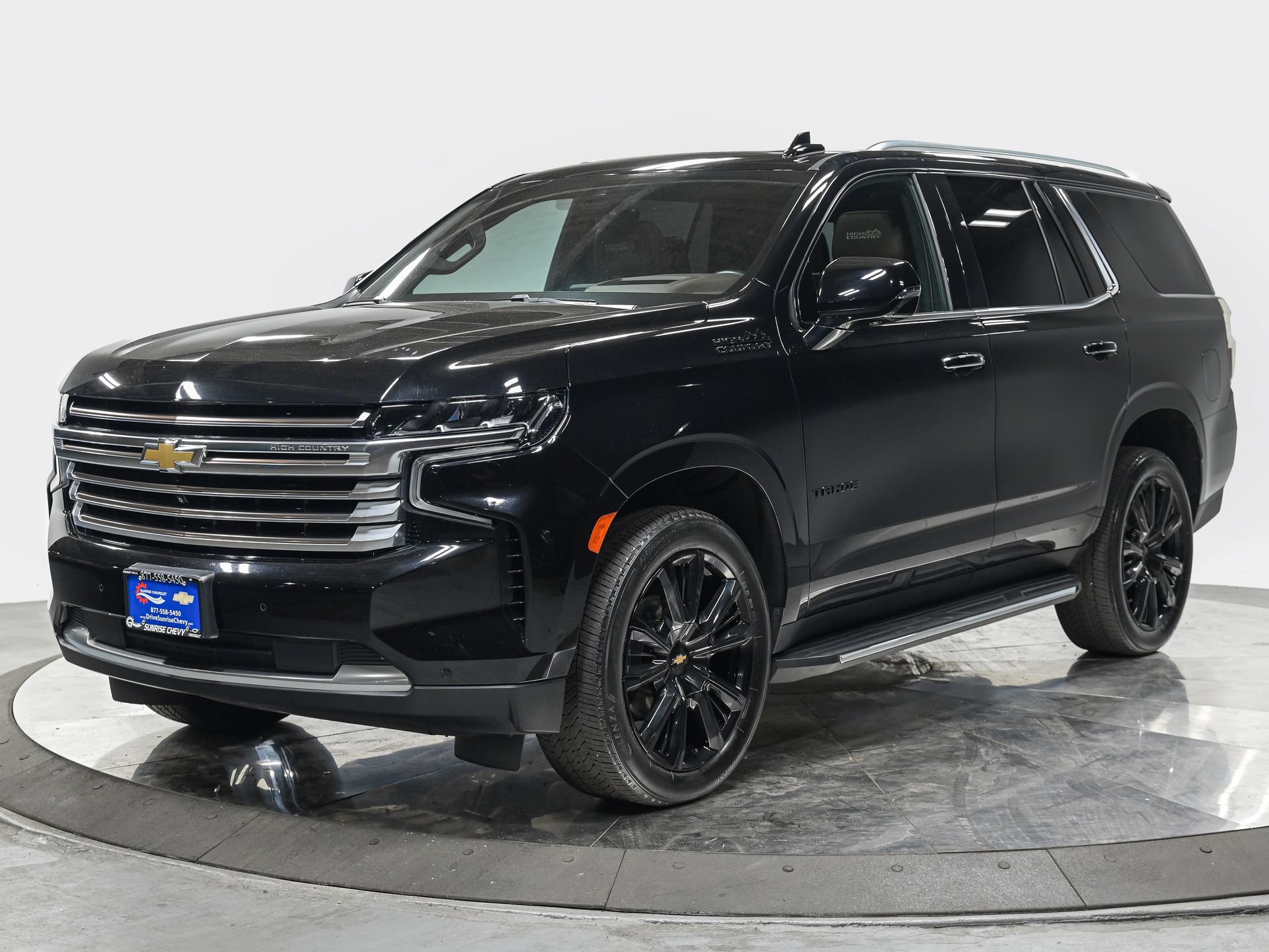 Used 2021 Chevrolet Tahoe High Country AWD/4WD image 1