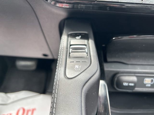 Used 2025 Kia Telluride EX w/ EX Captain's Chair Package AWD/4WD image 27