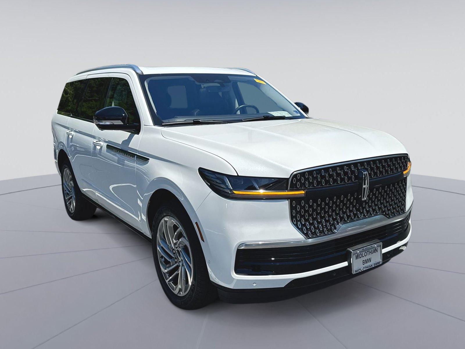 Used 2025 Lincoln Navigator Reserve AWD/4WD image 1
