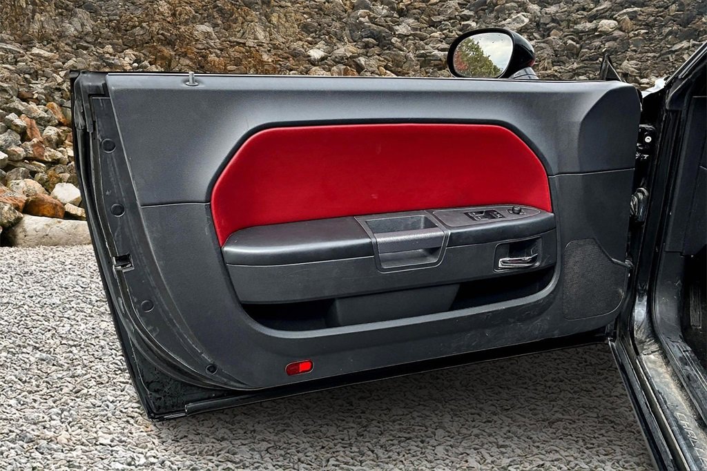 Used 2013 Dodge Challenger R/T image 19