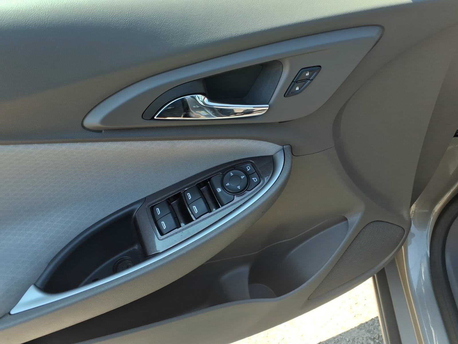 Used 2024 Chevrolet Malibu LT FWD image 15