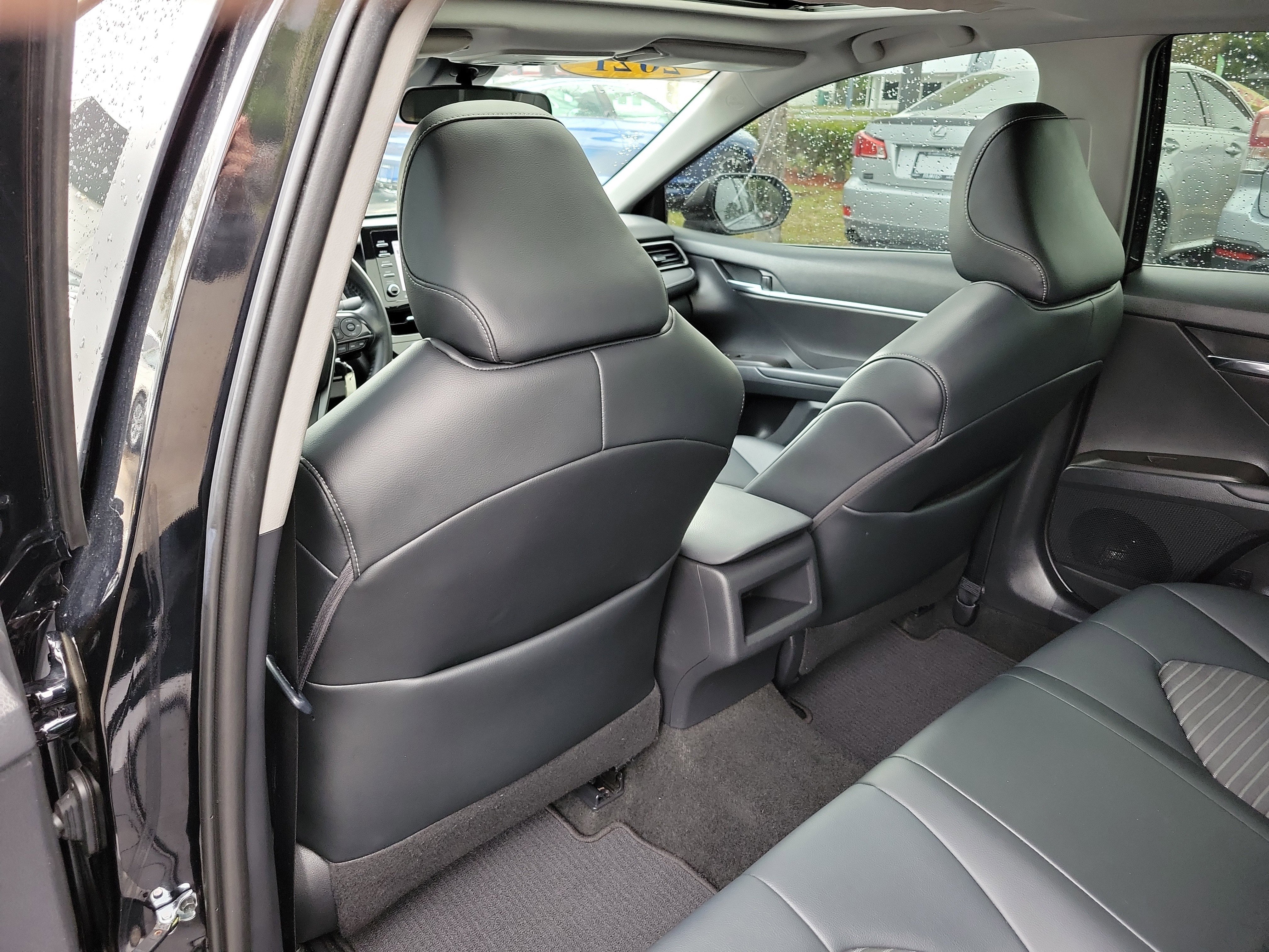 Used 2021 Toyota Camry SE image 15