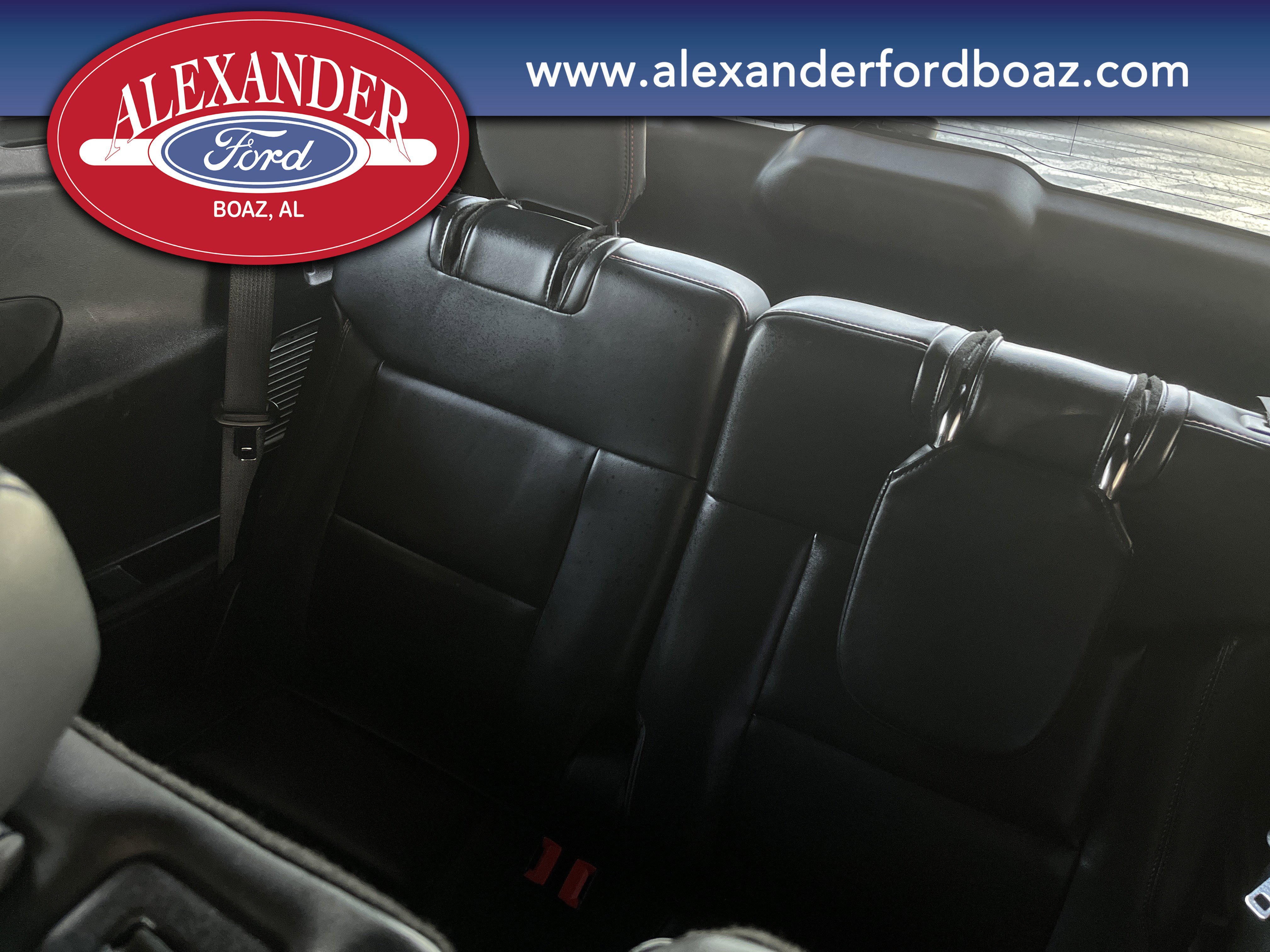 Used 2025 Ford Explorer ST-Line w/ ST-Line Street Pack image 20