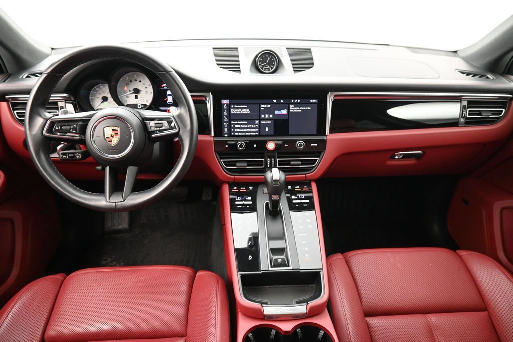 Certified 2024 Porsche Macan S AWD/4WD image 6