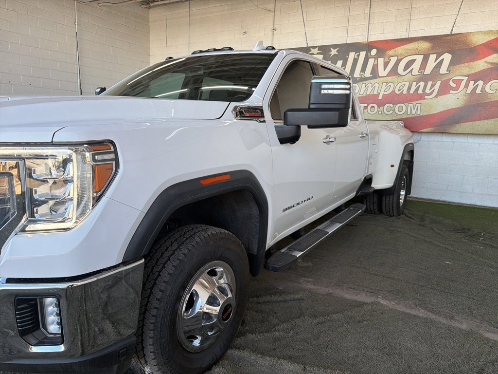Used 2023 GMC Sierra 3500 SLT w/ SLT Premium Package image 7