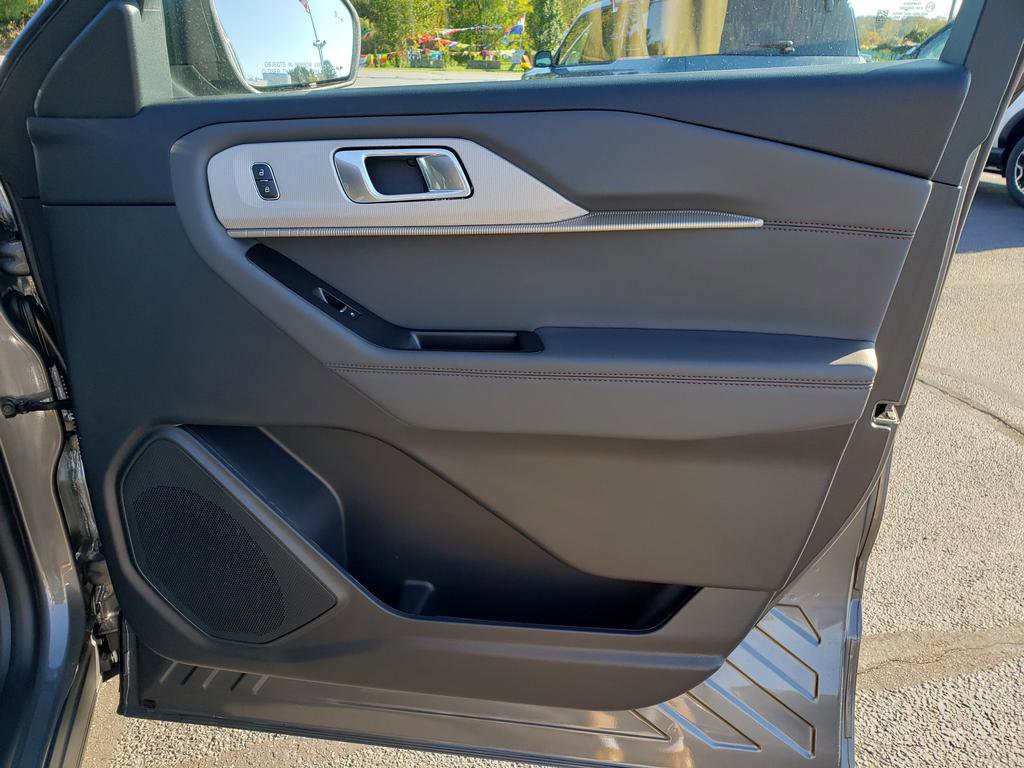 New 2026 Ford Explorer Active image 17