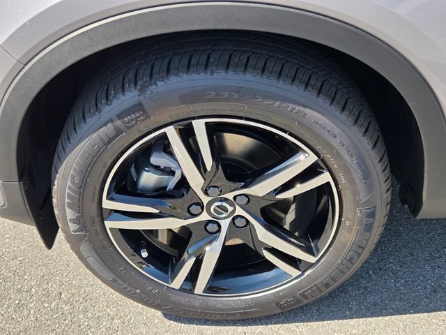 New 2026 Volvo XC40 B5 Core w/ Protection Package Premier AWD/4WD image 7