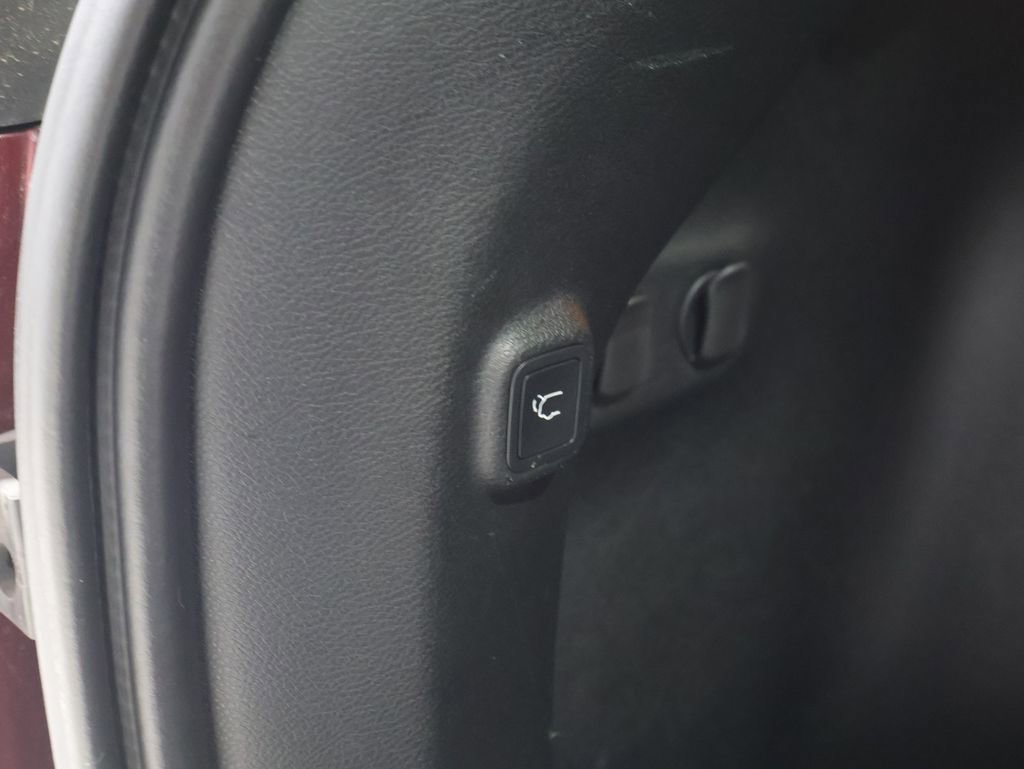 Certified 2019 Jeep Cherokee Limited AWD/4WD image 20