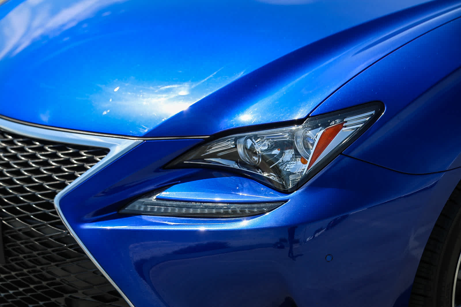 Used 2016 Lexus RC 200t RWD image 8