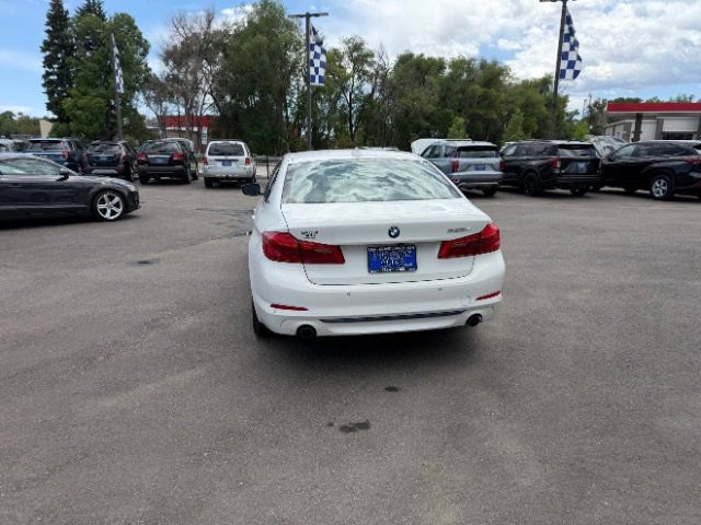 Used 2018 BMW 530e xDrive AWD/4WD image 10