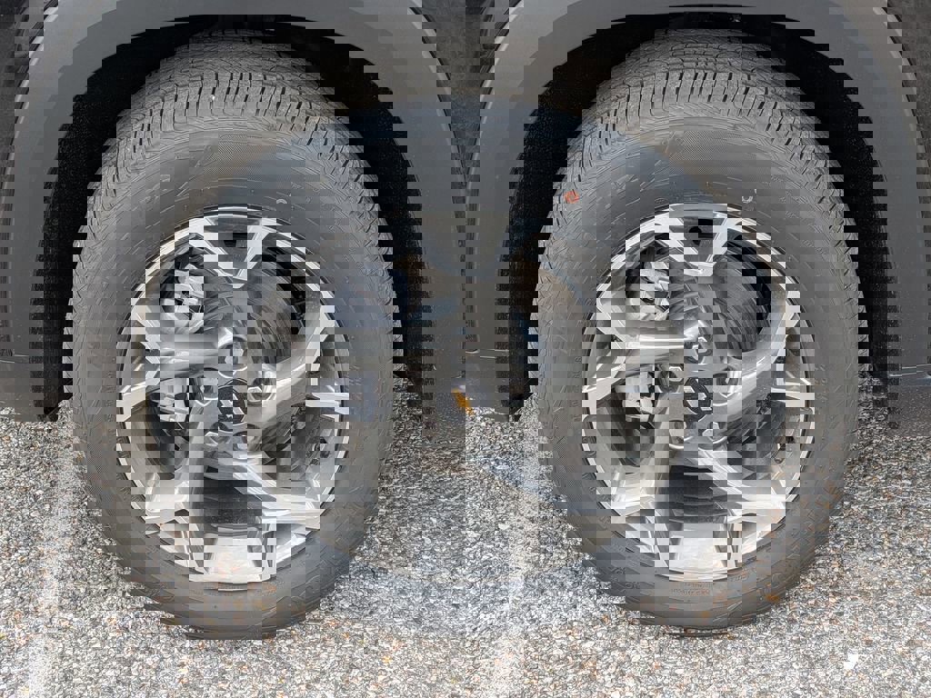 New 2026 Chevrolet Trax LT w/ Sunroof Package image 11