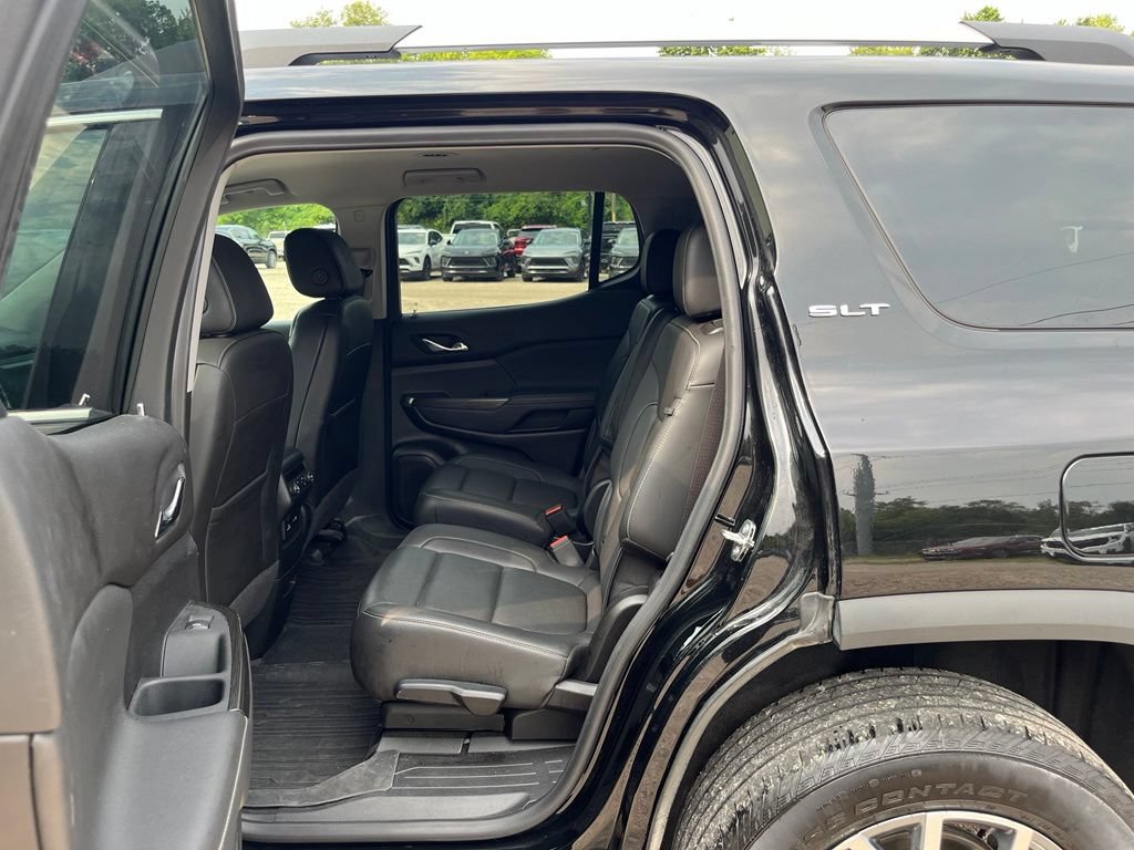 Used 2023 GMC Acadia SLT w/ Preferred Package FWD image 28