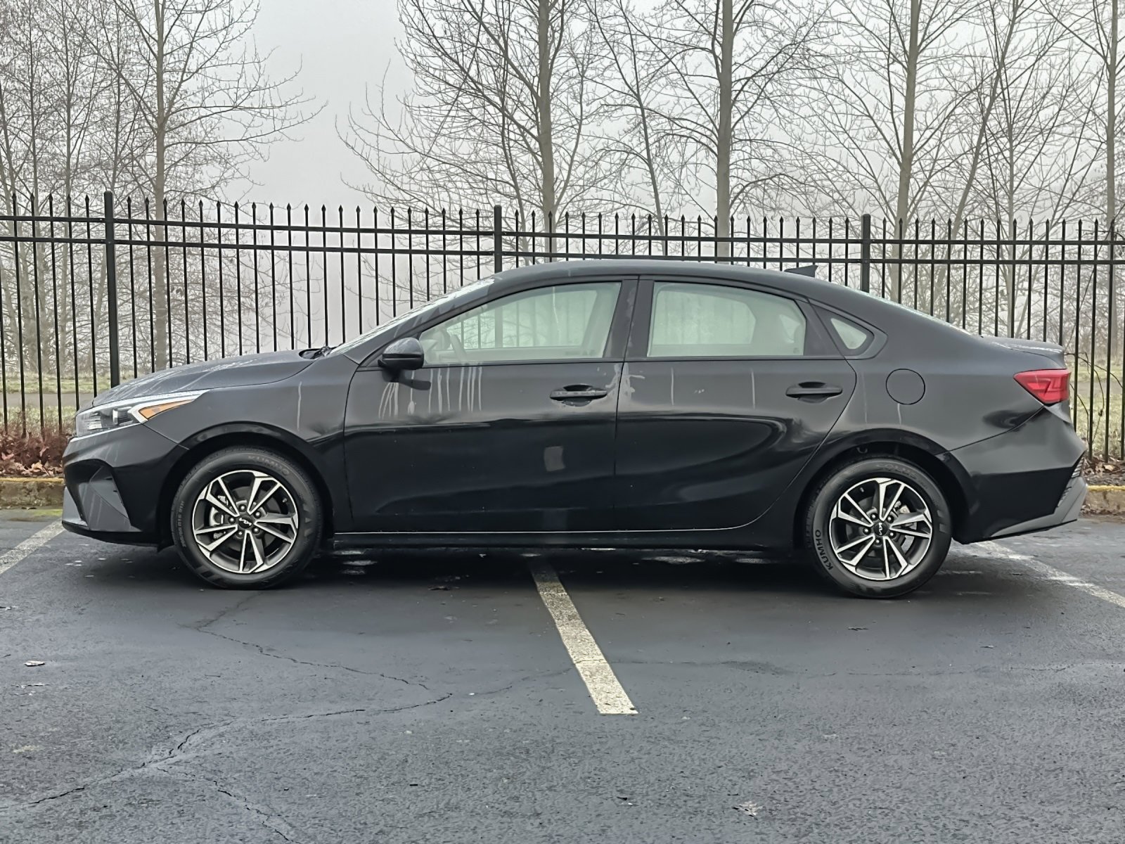 Used 2024 Kia Forte LXS image 6