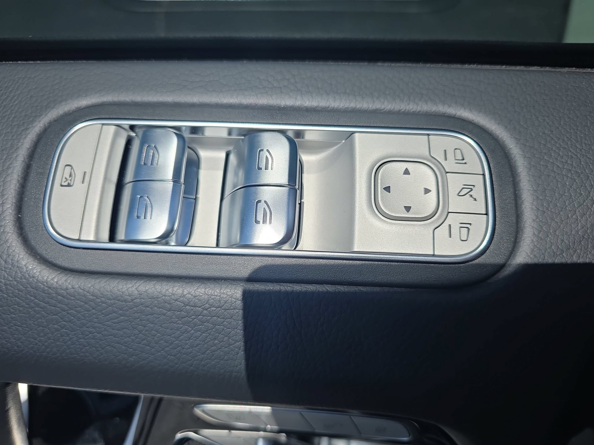 Certified 2024 Mercedes-Benz G 550 image 26