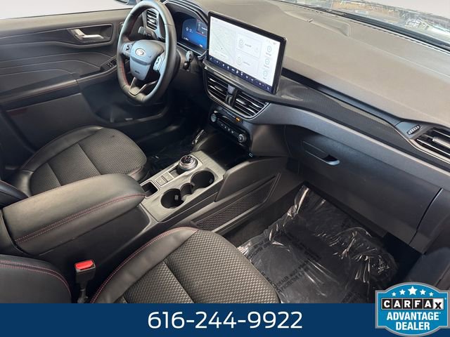 Used 2023 Ford Escape ST-Line Select w/ Tech Pack #2 AWD/4WD image 4