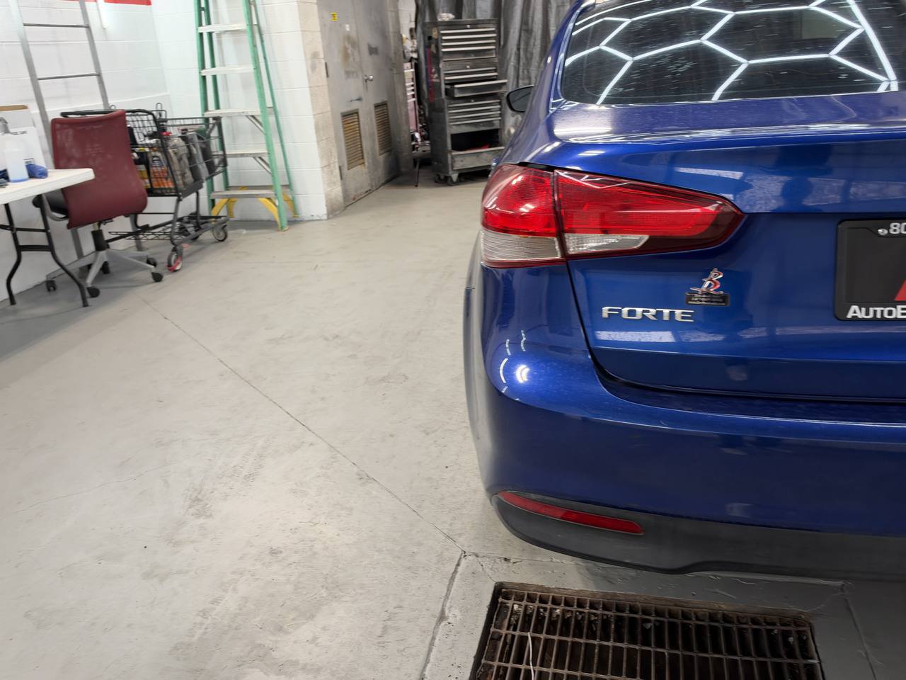 Used 2017 Kia Forte LX FWD image 7