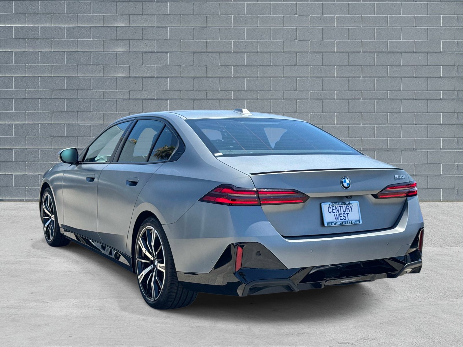 Certified 2024 BMW 530i w/ M Sport Package RWD image 3