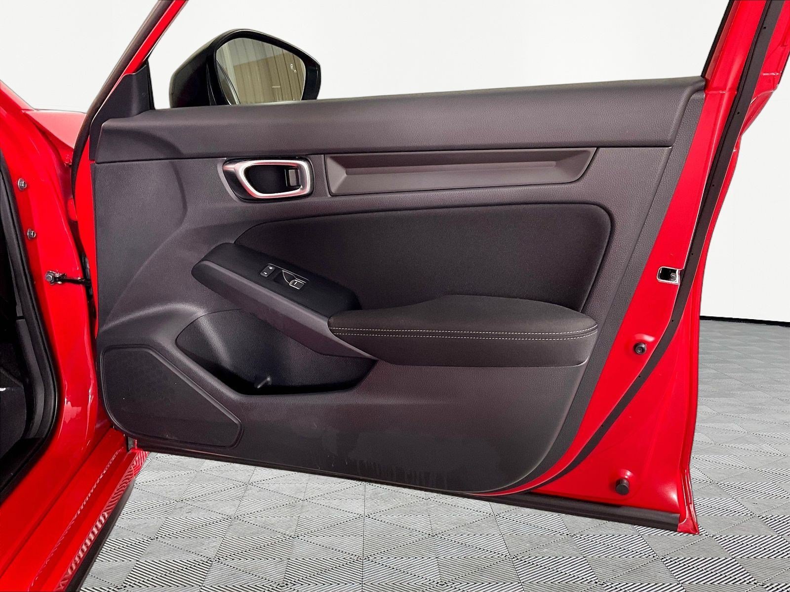 Used 2025 Honda Civic Sport image 26