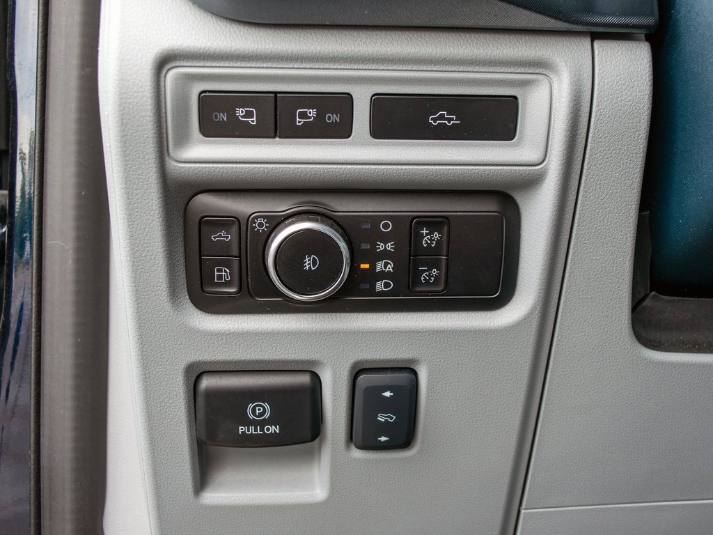 Used 2023 Ford F150 Limited image 25