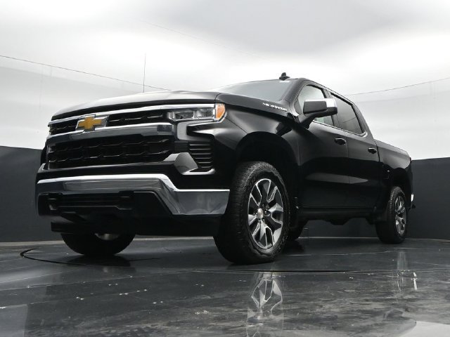 Used 2024 Chevrolet Silverado 1500 LT AWD/4WD image 44