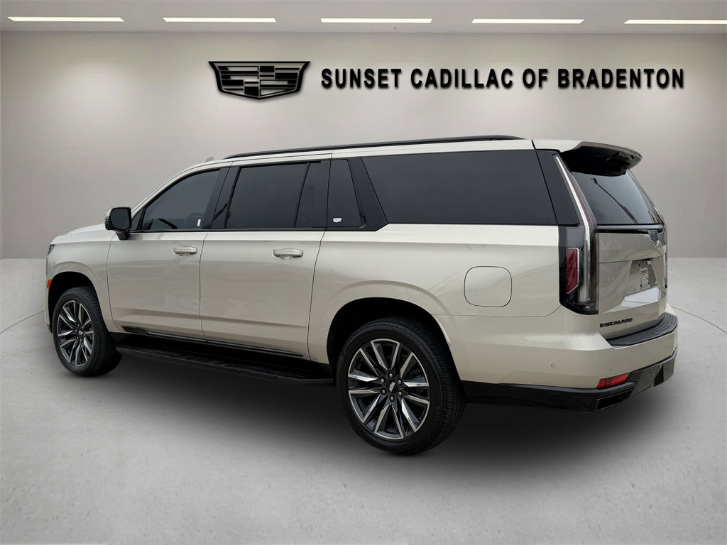 Used 2021 Cadillac Escalade ESV Sport Platinum AWD/4WD image 5