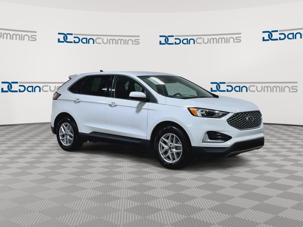 Used 2024 Ford Edge SEL image 2