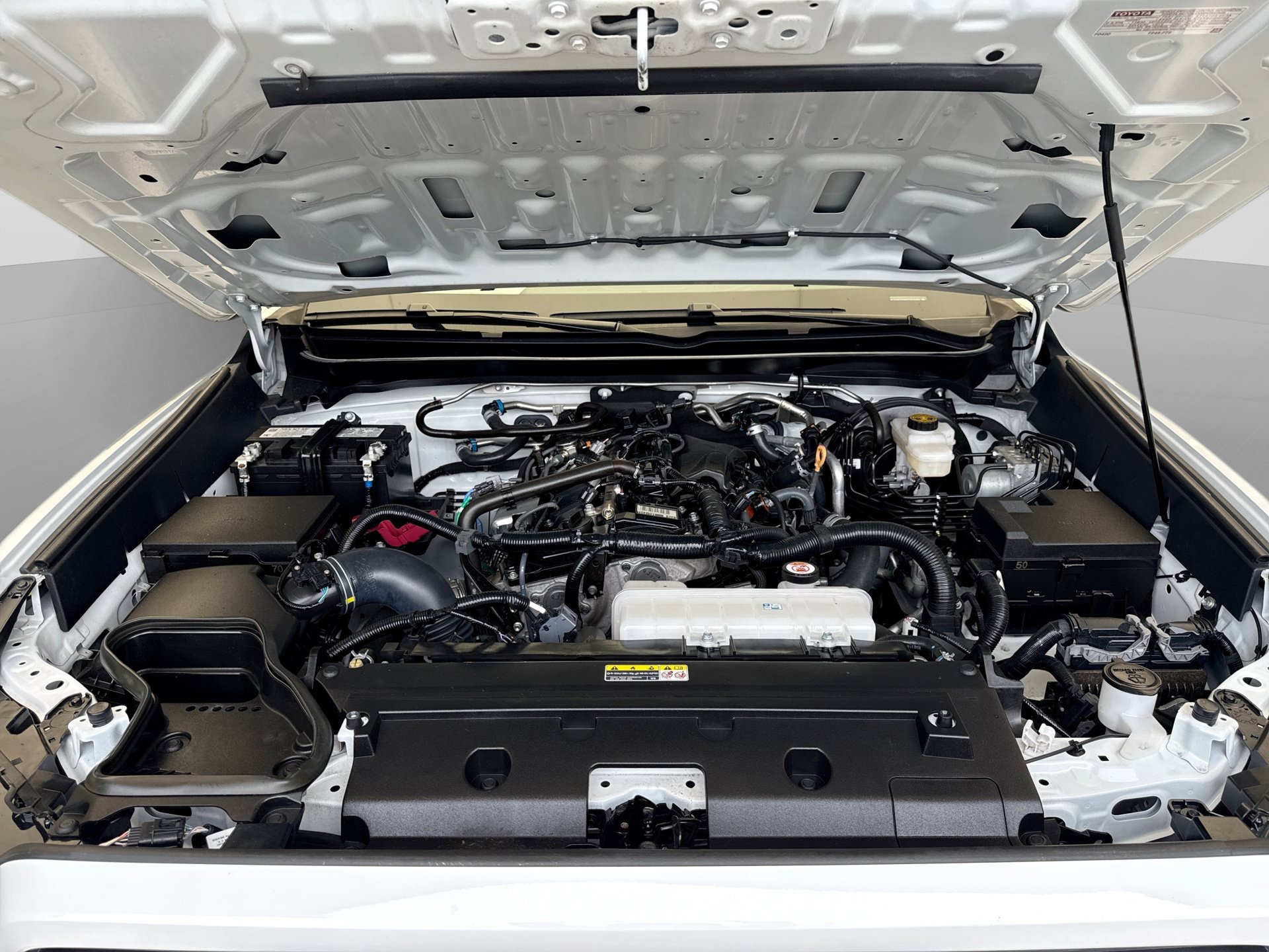 Used 2025 Toyota Tacoma SR RWD image 26