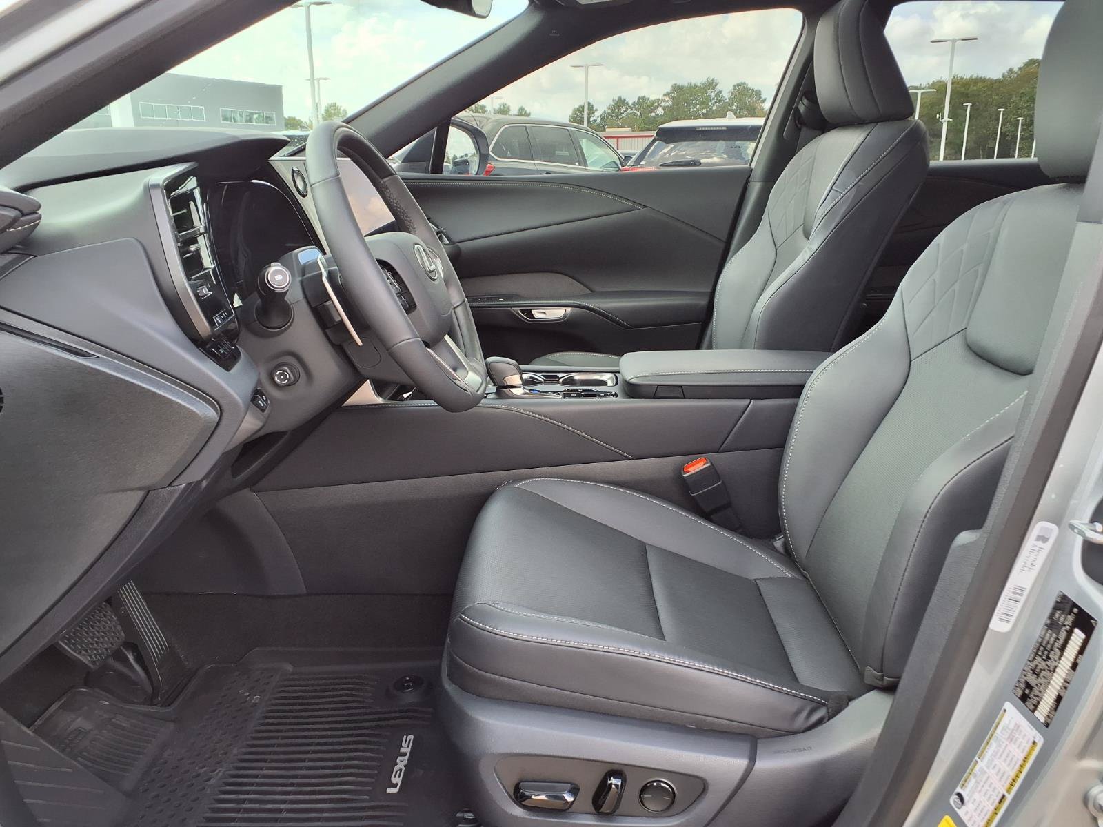 Used 2026 Lexus RX 350h w/ Convenience Package AWD/4WD image 17