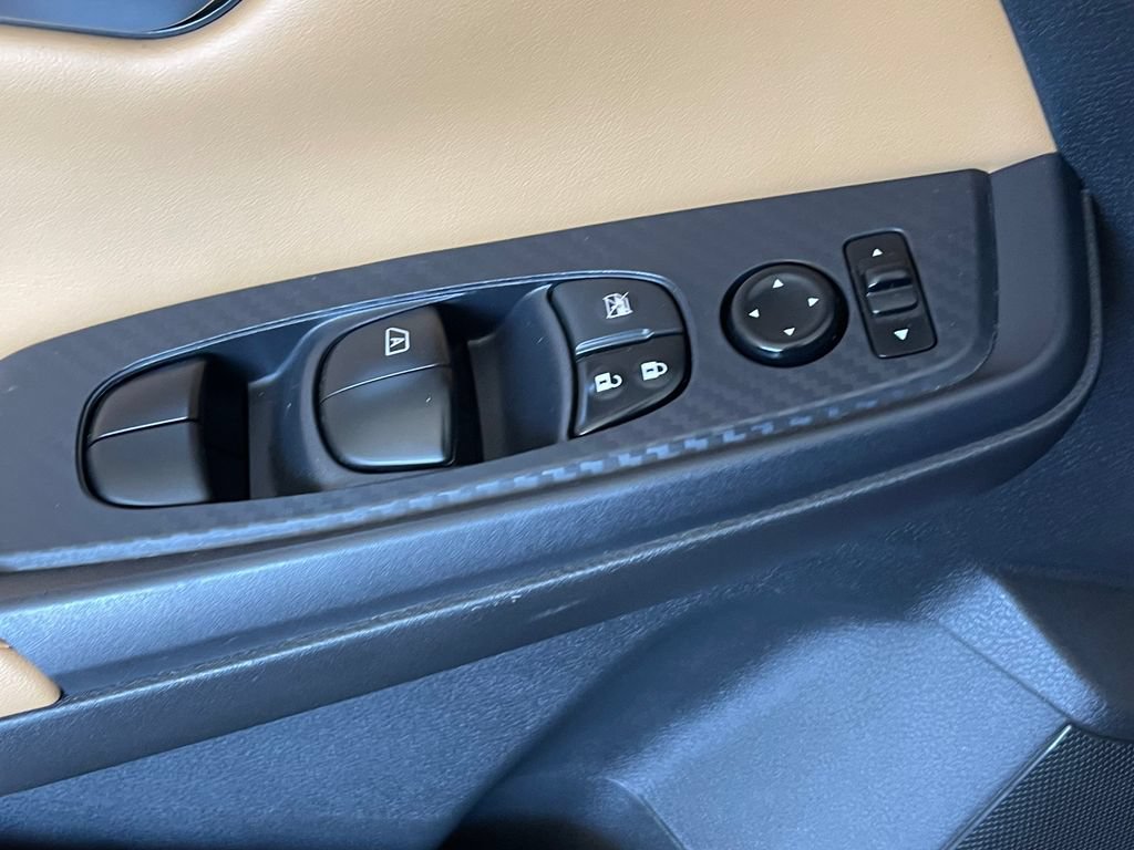Used 2023 Nissan Sentra SV w/ SV Premium Package FWD image 10