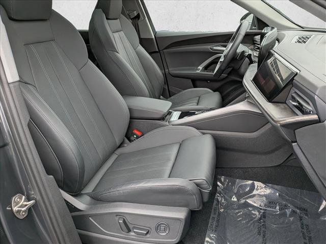 Certified 2025 Audi Q5 Prestige image 24