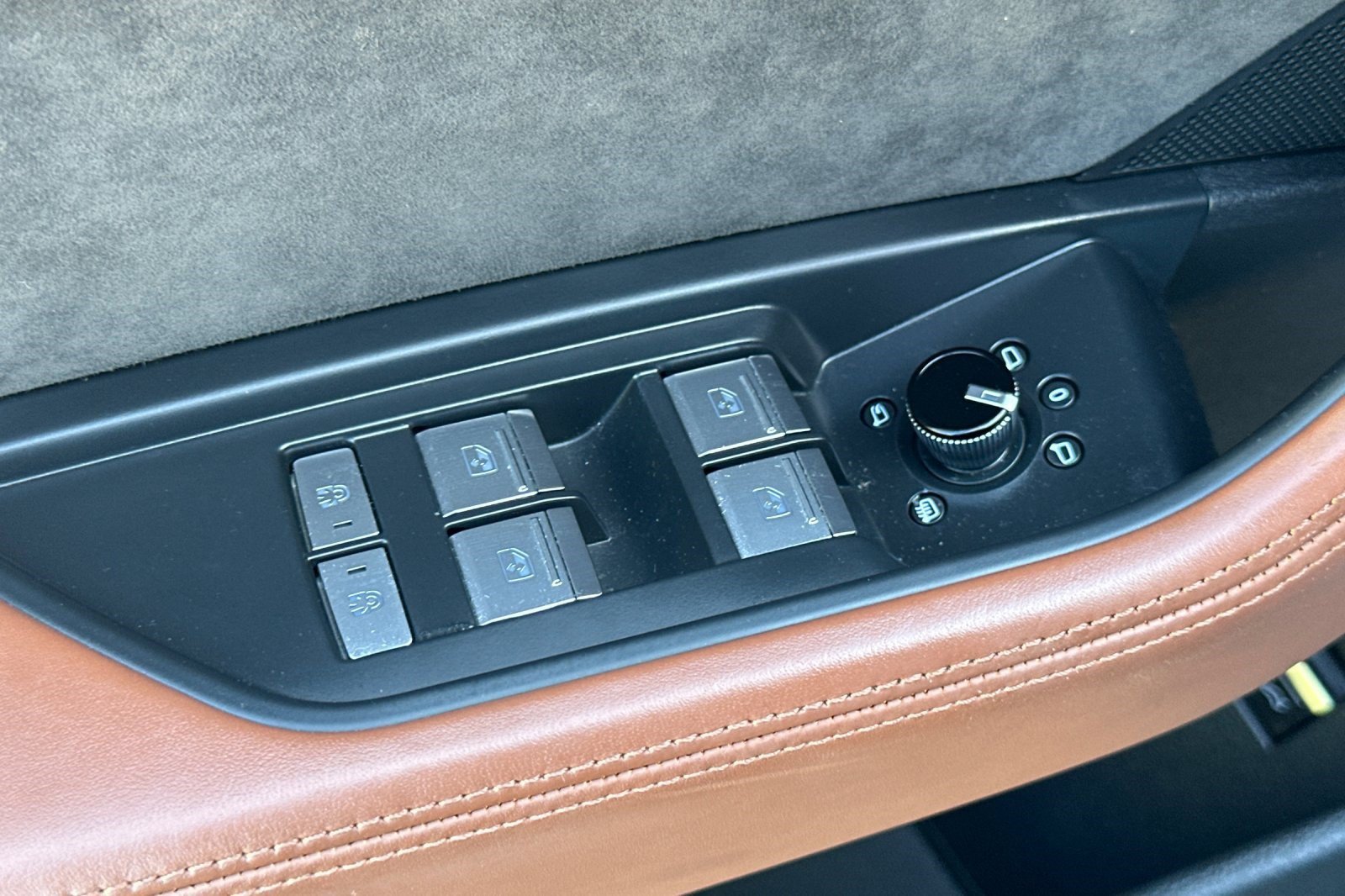 Used 2019 Audi e-tron Prestige AWD/4WD image 12