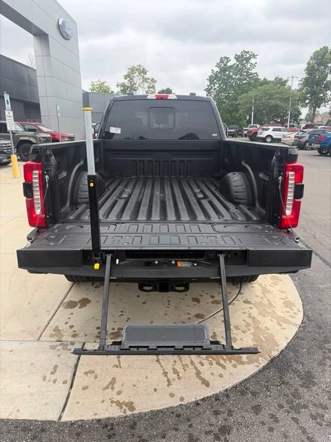 New 2026 Ford F350 Lariat w/ Lariat Premium Package AWD/4WD image 15