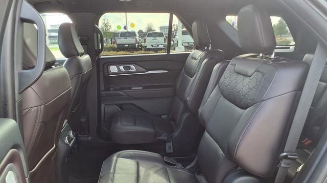 Used 2025 Ford Explorer Platinum w/ LUX Leather Package image 25