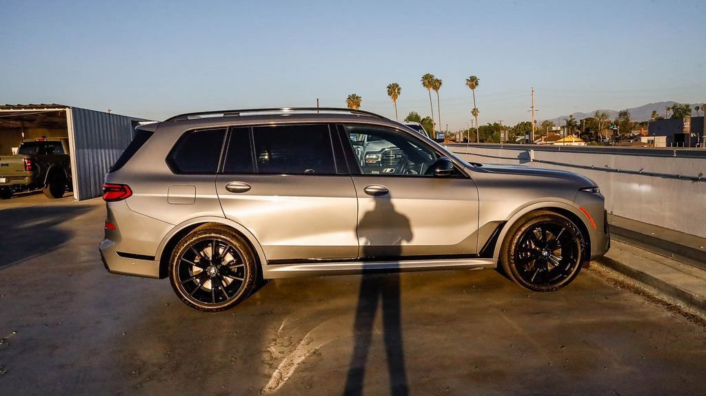 Used 2026 BMW X7 M60i AWD/4WD image 13