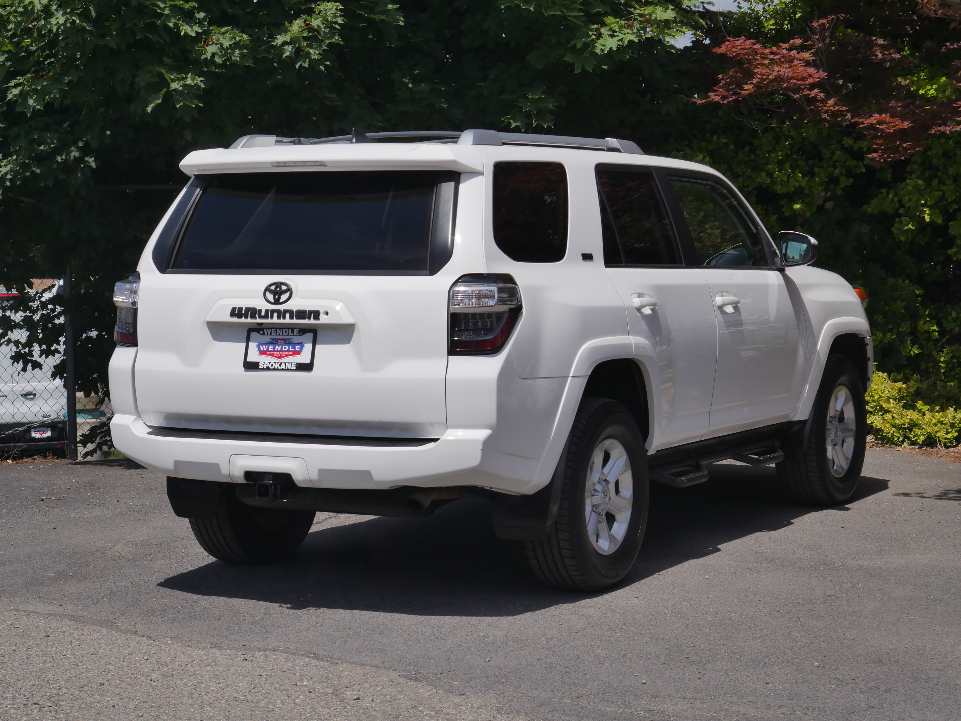 Used 2016 Toyota 4Runner SR5 AWD/4WD image 22