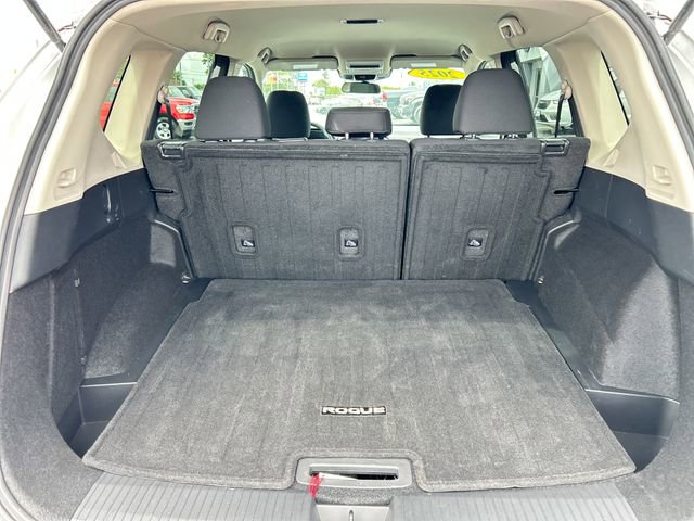 Used 2025 Nissan Rogue S AWD/4WD image 7