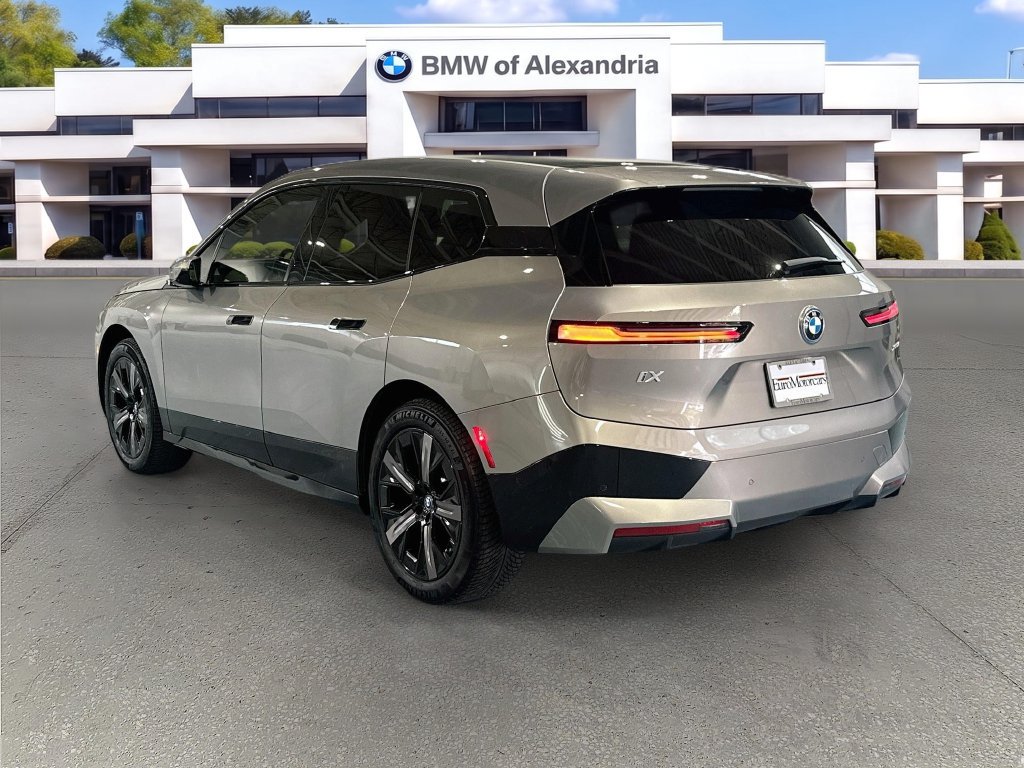 Certified 2024 BMW iX xDrive50 w/ Sport Package AWD/4WD image 7