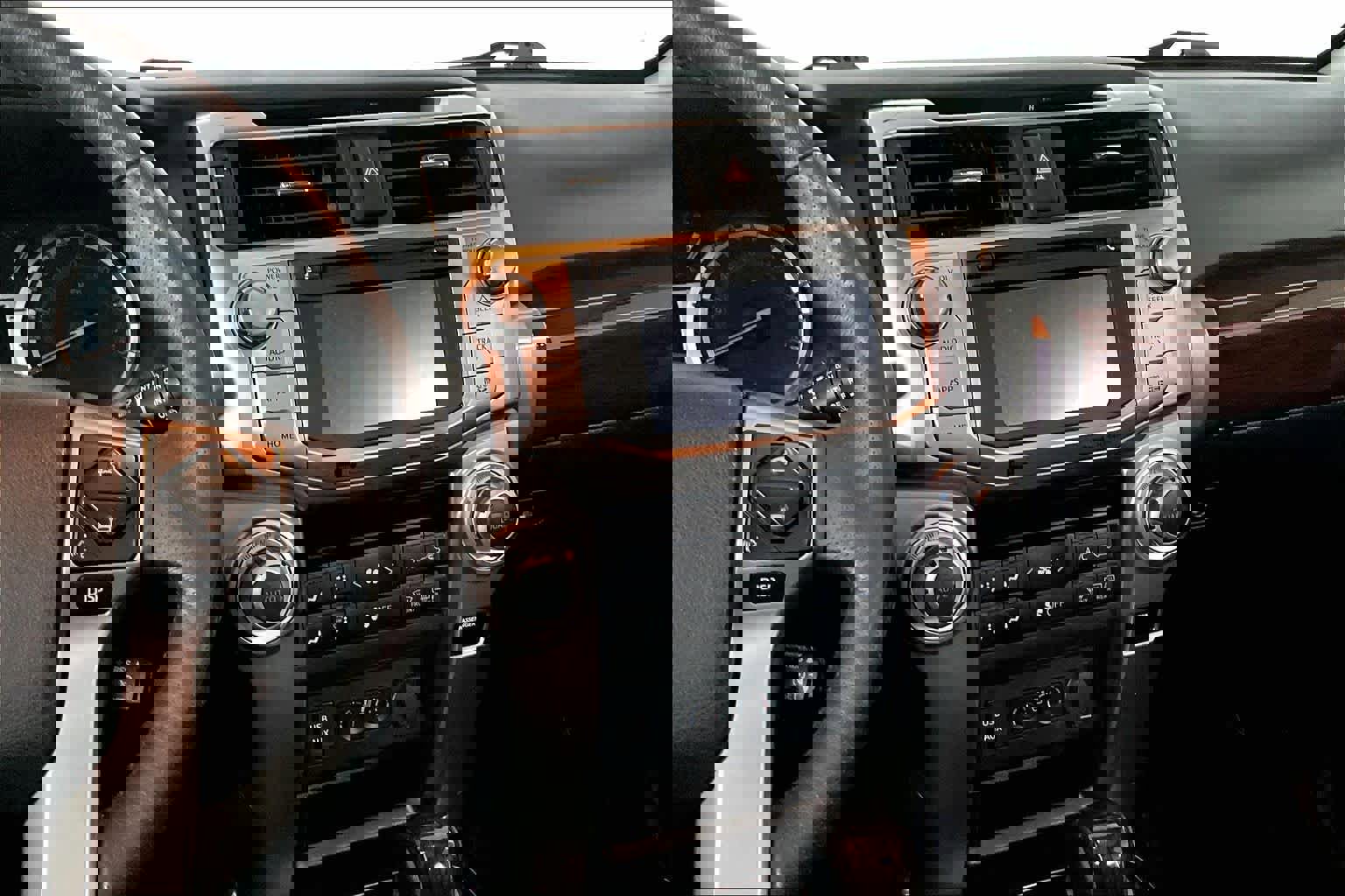 Used 2019 Toyota 4Runner Limited AWD/4WD image 7