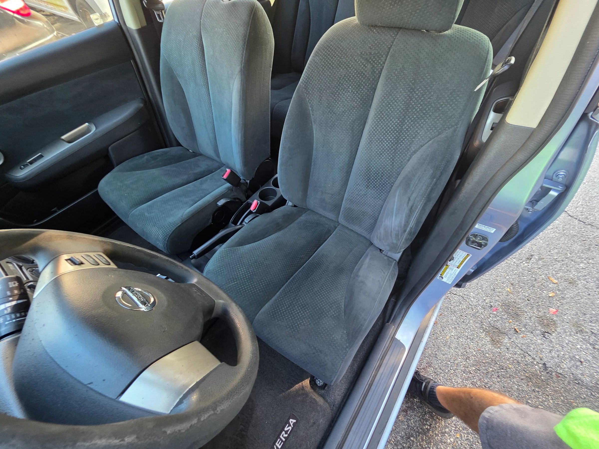 Used 2012 Nissan Versa 1.8 S w/ Plus Pkg image 12