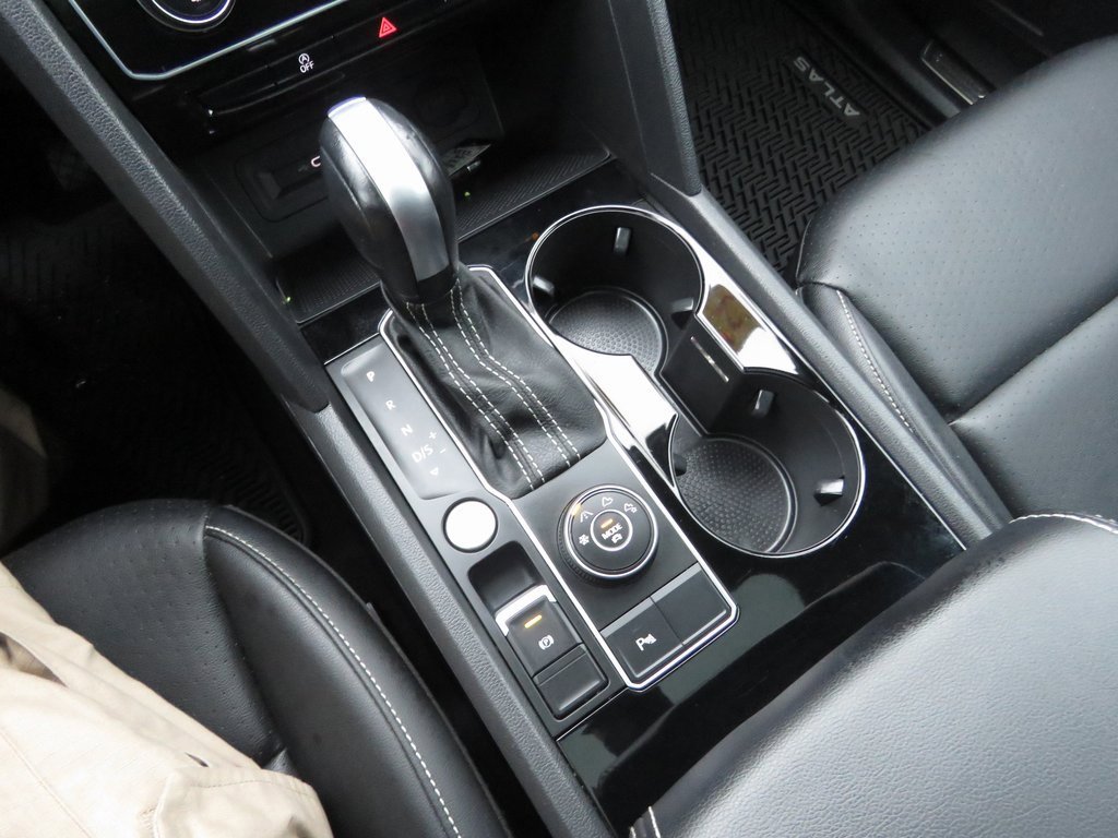 Used 2021 Volkswagen Atlas SEL image 25