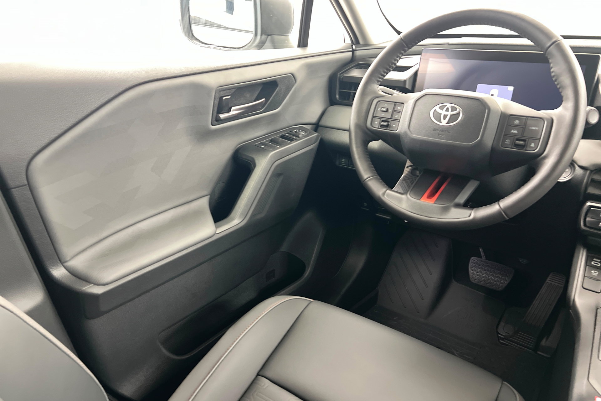 New 2026 Toyota RAV4 AWD image 11