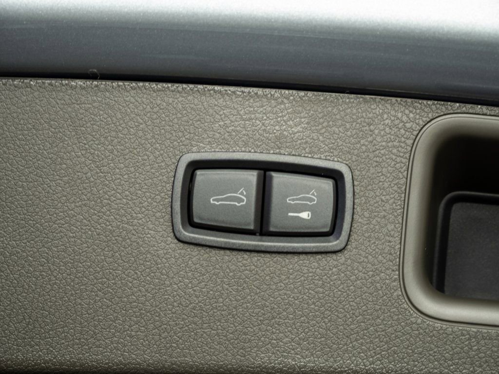 New 2026 Porsche Macan image 32