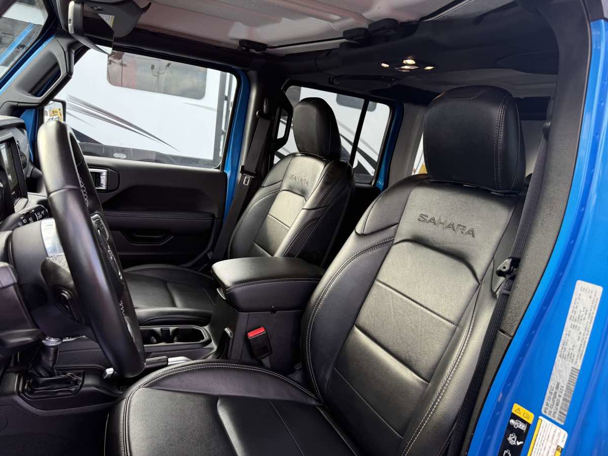 Used 2022 Jeep Wrangler Unlimited Sahara 4xe image 11