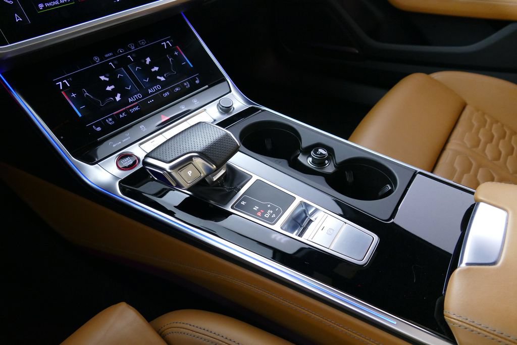 Used 2022 Audi RS 6 AWD/4WD image 18